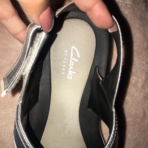 CLARKS ARTISAN - Picture 3 of 4